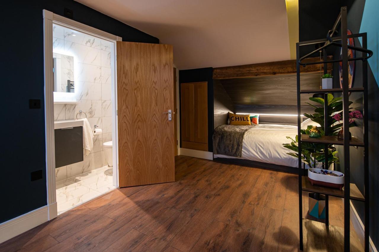 The Nest - Luxury 16 Person Apt W Jacuzzi & Parking بلاكبول المظهر الخارجي الصورة